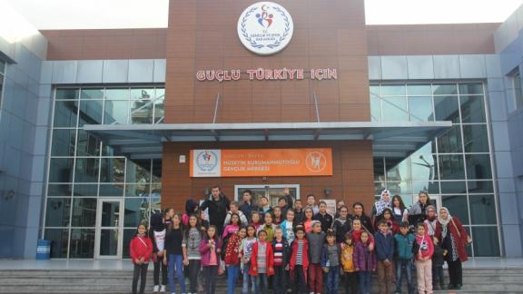 Mehmet Koçyiğit Ortaokulu   Herşey Küçük Bir Adımla Başlar Projesi 