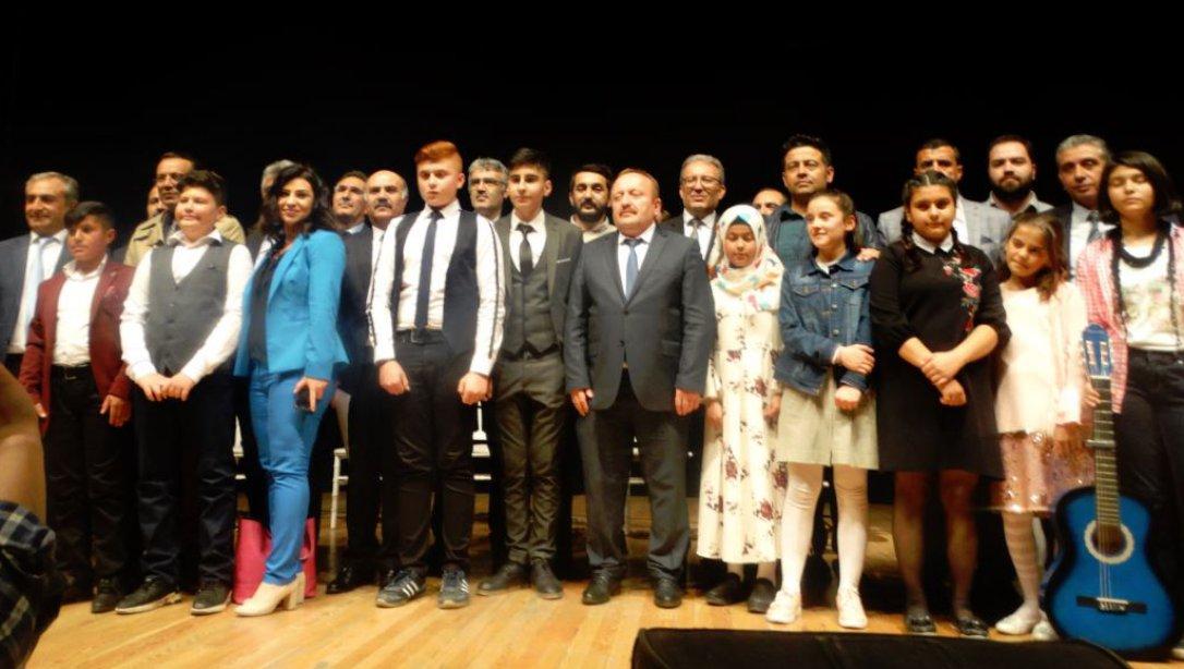 Ortaokullar Arası "Türk Halk Müziği Ses Yarışması" Finali yapıldı