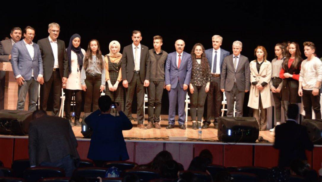 Liseler arası "Türk Halk Müziği Ses Yarışması" Finali yapıldı