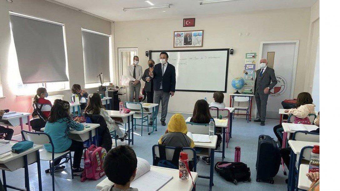 İlçe Milli Eğitim Müdürü Bahameddin KARAKÖSE, ODTÜ Geliştirme Vakfı Erkilet İlkokulu'nu ziyaret etti.