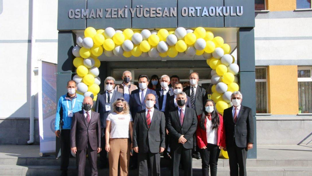 Osman Zeki Yücesan Ortaokulu Tarafından Hazırlanan Tübitak Bilim Fuarının Açılışı.