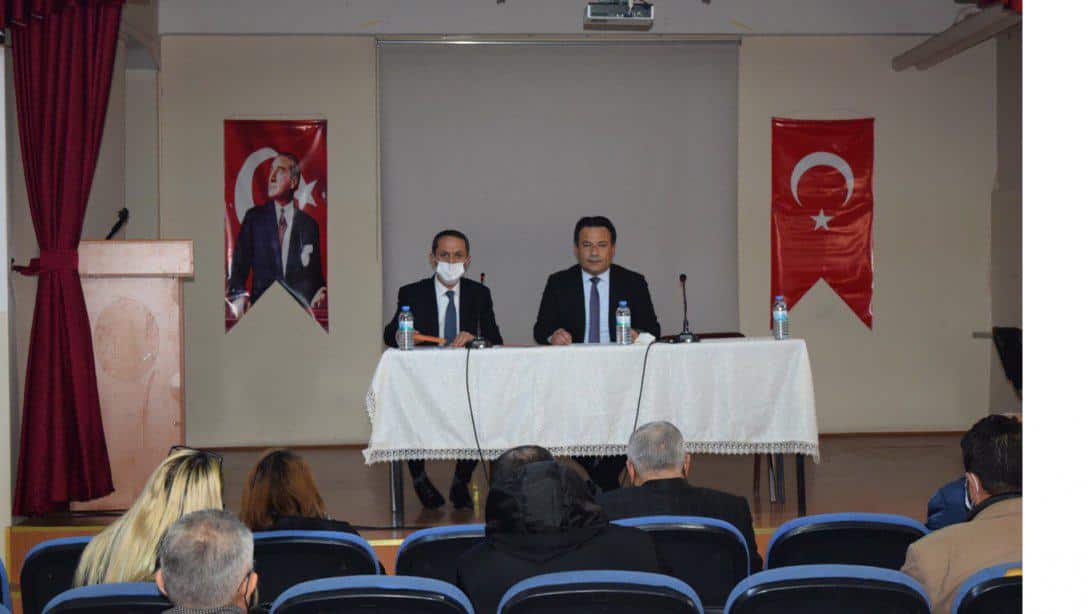 Birinci Bölge Okul Müdürleri Toplantısı İlçe Milli Eğitim Müdürü Bahameddin KARAKÖSE başkanlığında gerçekleştirildi.