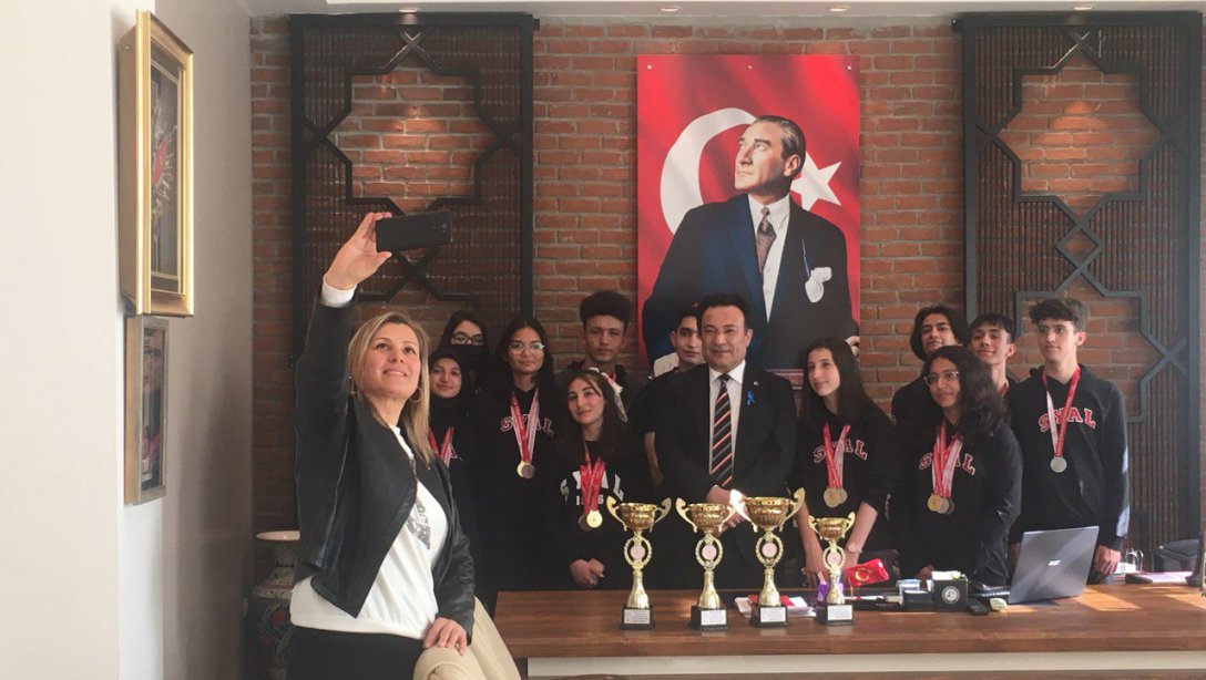 Sami Yangın Anadolu Lisesinin Şampiyon Öğrencilerini Ağırladık.