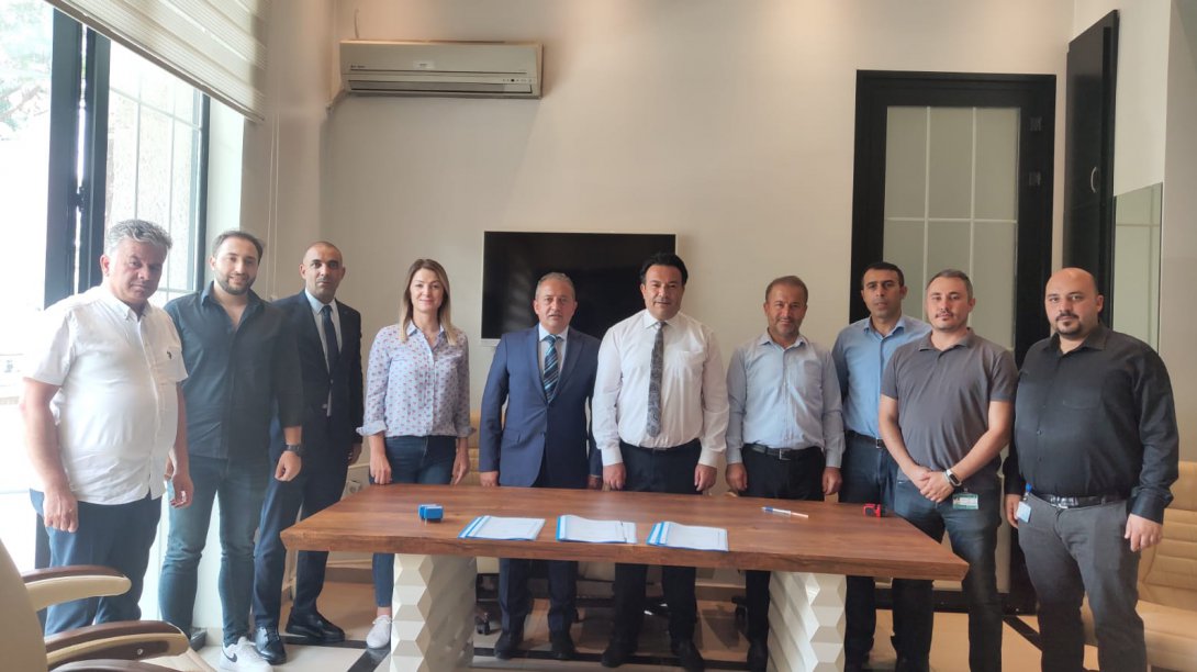 Ustalık Eğitimi Telafi Programı Kapsamında Müdürlüğümüz ve Erciyes Anadolu Holding Arasında Mesleki Eğitim İş Birliği Protokolü İmzalandı.