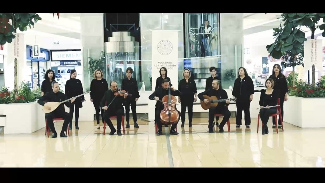 İlçemiz  Müzik Öğretmenleri, 10 Kasım Atatürk'ü Anma Günü Programında 