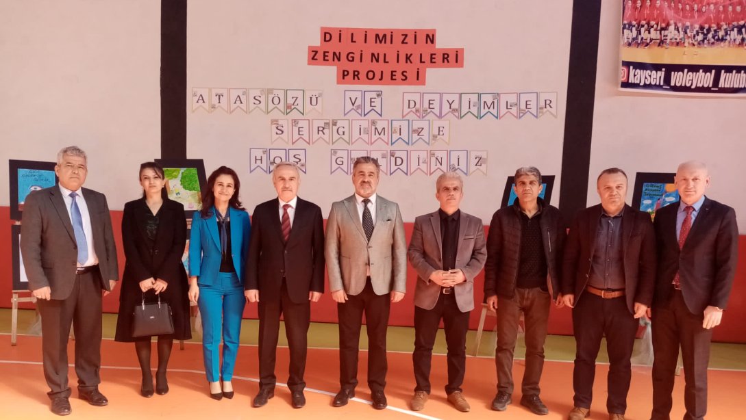 Avukat Ahmet Ulucan Ortaokulu Tarafından Dilimizin Zenginlikleri Projesi Kapsamında Sergi ve Kermes Düzenlendi